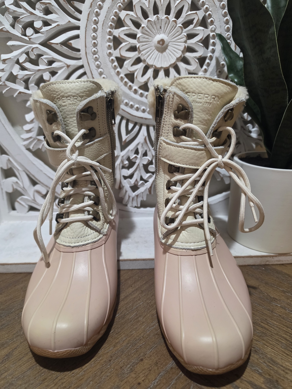 Sperry Cream and Blush Lace-Up Insulated Duck Boots Womens 7 - Picture 3 of 8